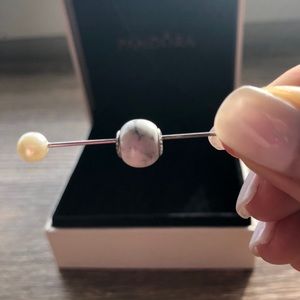 Pandora essence “positivity” charm